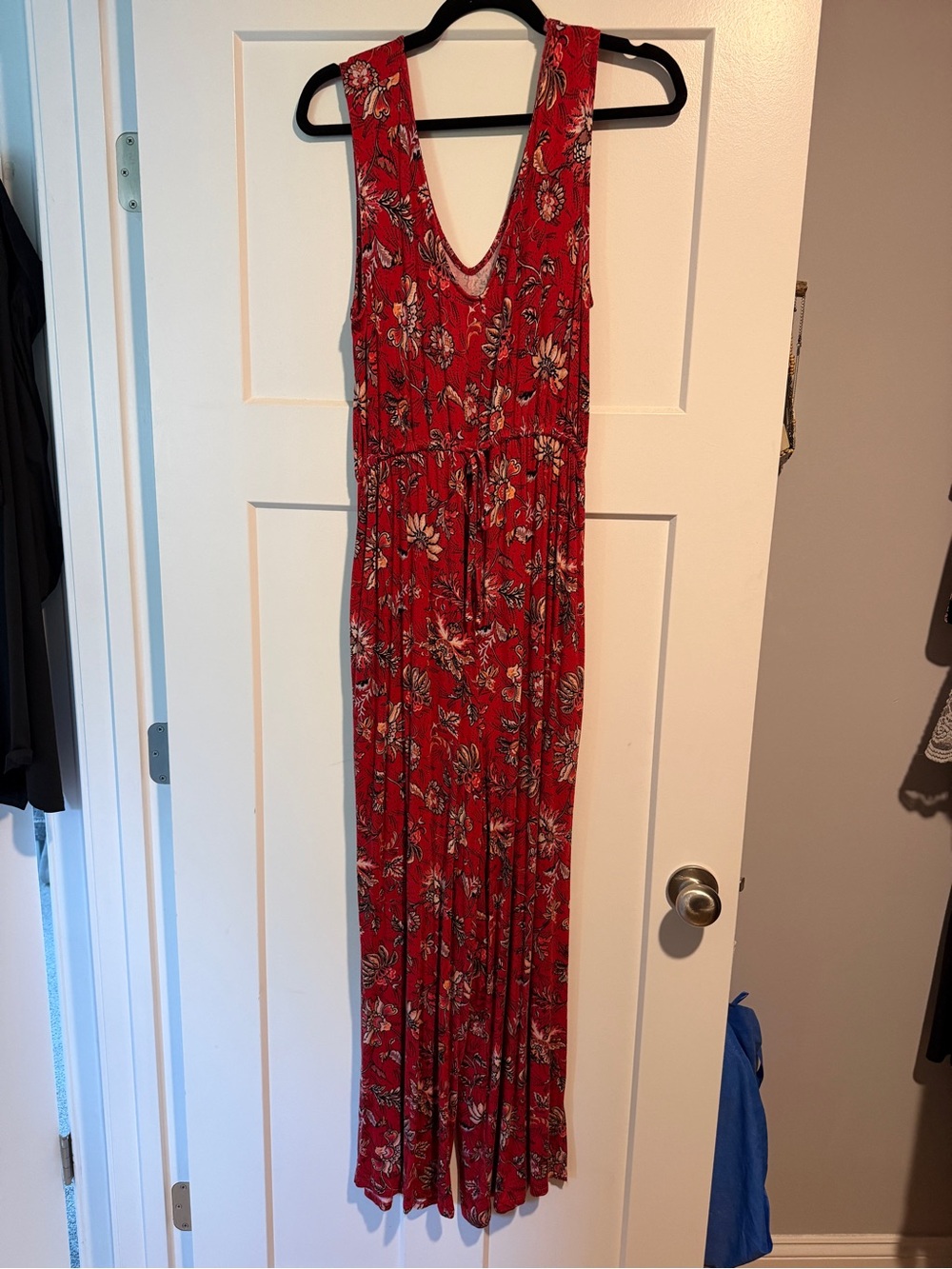 Red Floral jumpsuit  - Women's Sleeveless V-Neck